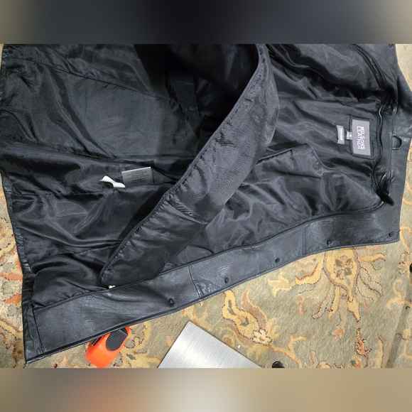 Wilsons Black Leather Jacket, Medium - Picture 13 of 16